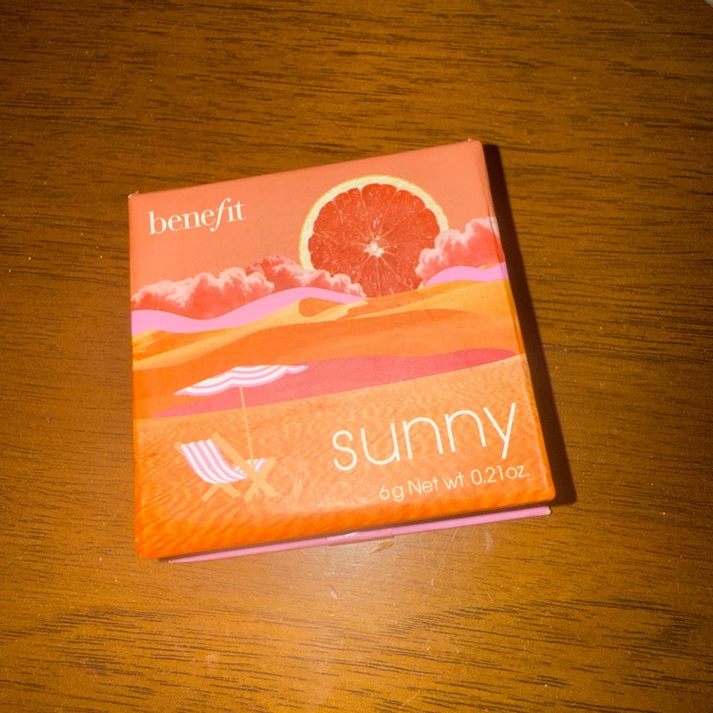 Benefit Cosmetics WANDERful World Silky-Soft Powder Blush in sunny